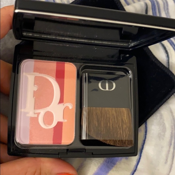 Dior Other - Dior DIORBLUSH Vibrant Colour Powder Blush 002